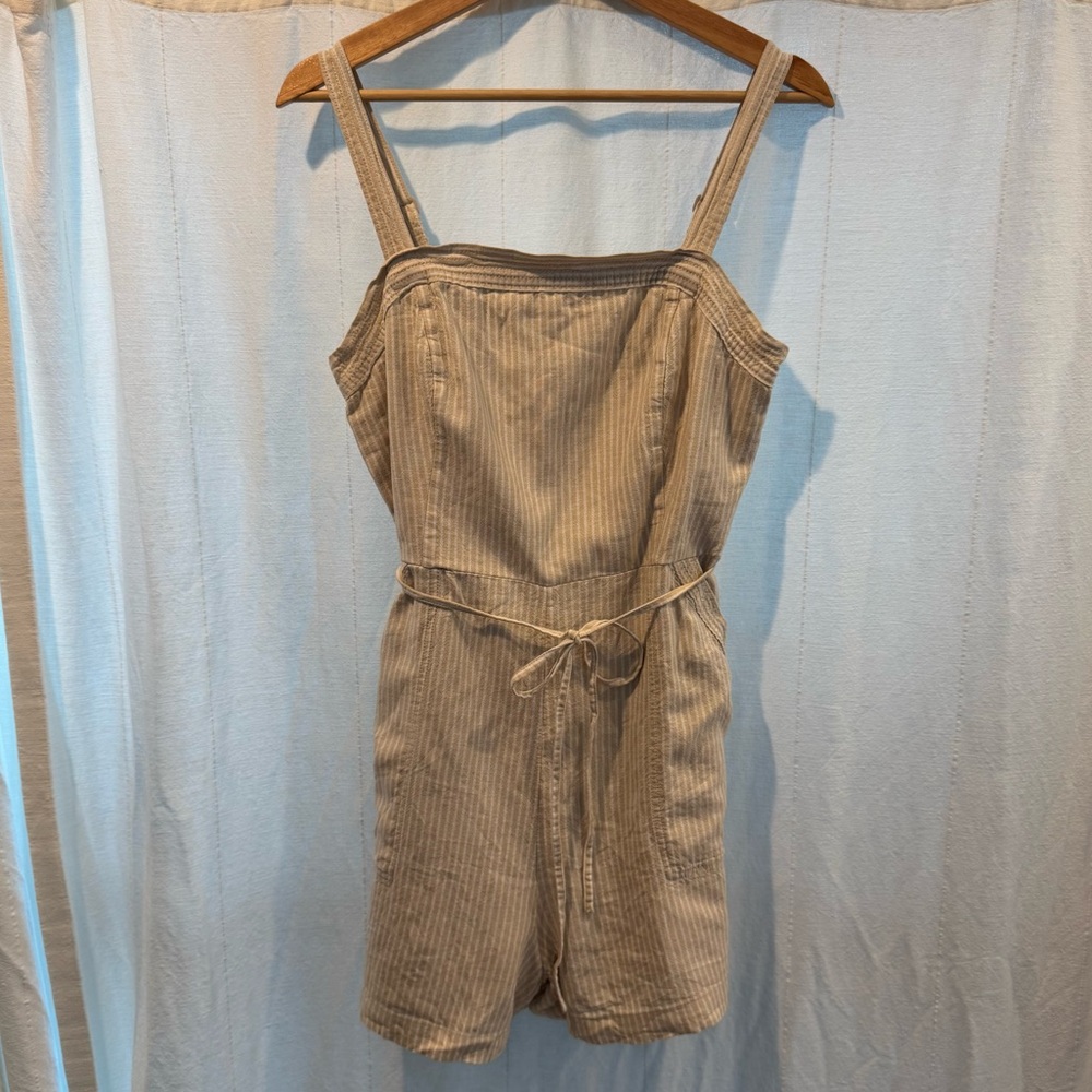 Old Navy Beige Stripe Sleeveless Romper, Size L